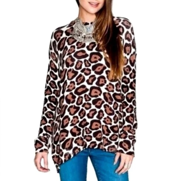 Show Me Your MuMu Leopard Print Sweater Sz Sm - Picture 1 of 11